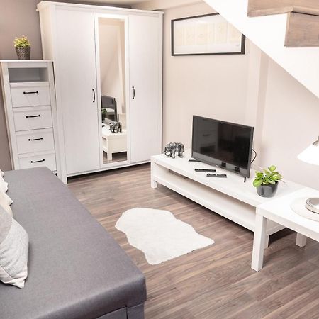 Bakats Square Premium Apartment With Ac Budapest Exterior photo
