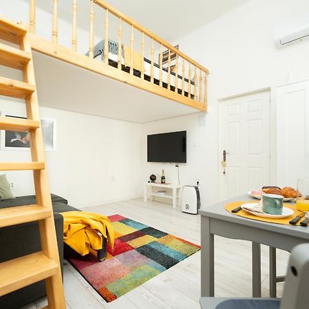 Bakats Square Premium Apartment With Ac Budapest Exterior photo