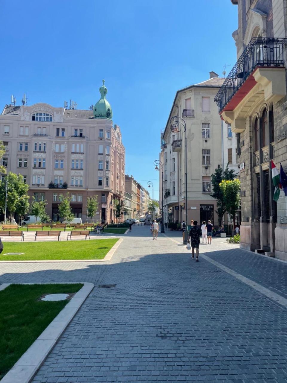 Bakats Square Premium Apartment With Ac Budapest Exterior photo