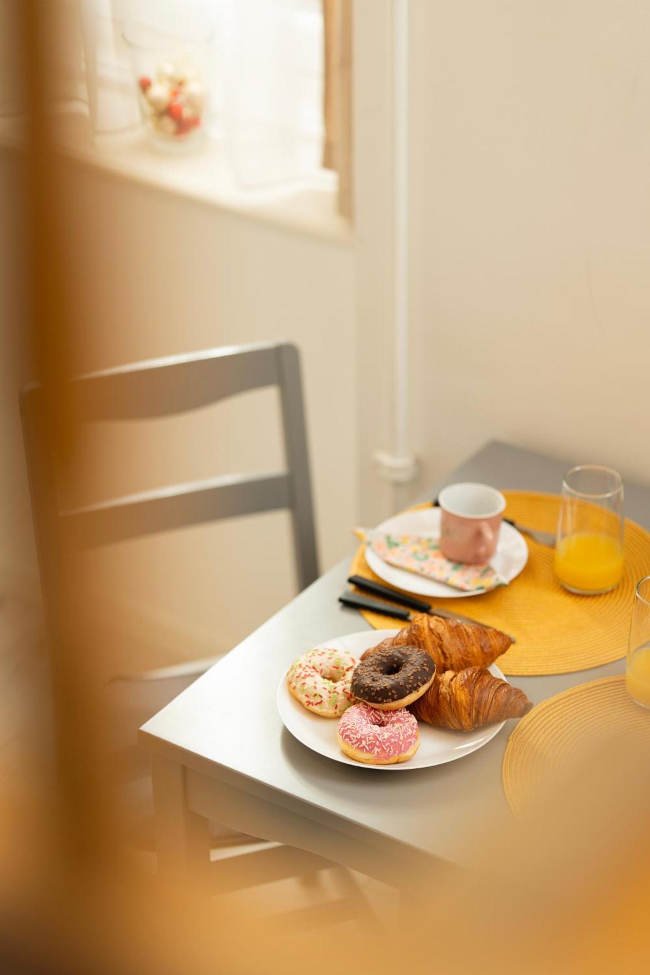 Bakats Square Premium Apartment With Ac Budapest Exterior photo
